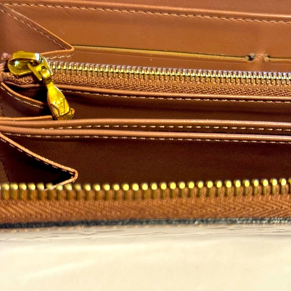 Louis Vuitton Vernis Excellent LV Wallet - Picture 11 of 11